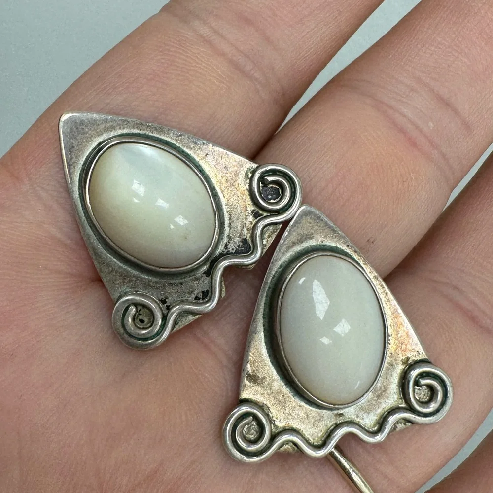 Designer Barbara Sucherman 925 Sterling silver post earrings with opalite 6.1g